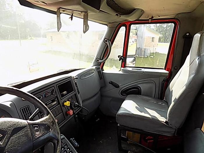 Used 2006 International 4400 DT466 (Allison Automatic)