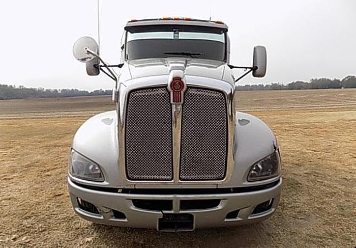 Used 2014 Kenworth T6 Tandem Axle Sleeper