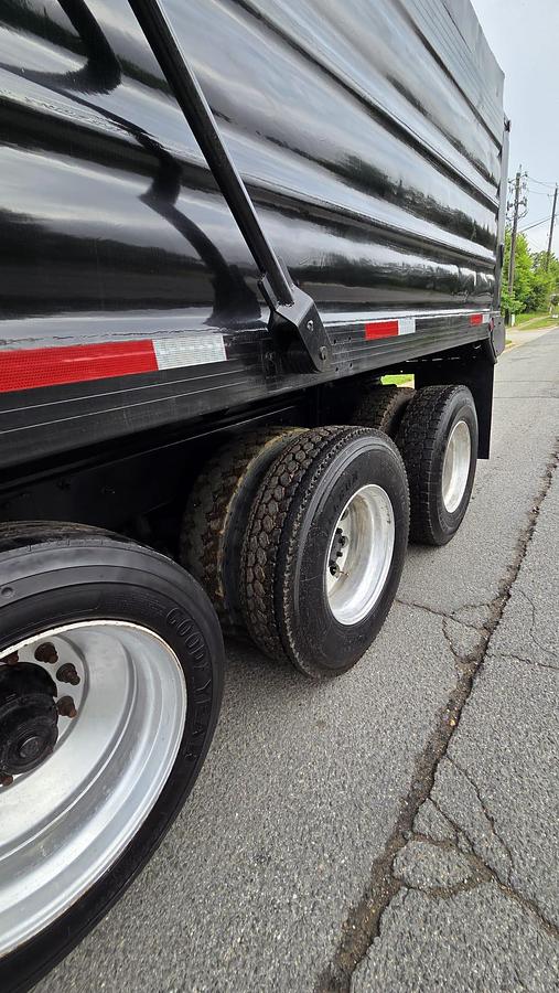 Used 2003 Mack *** ALLISON AUTOMATIC *** CV713 Granite