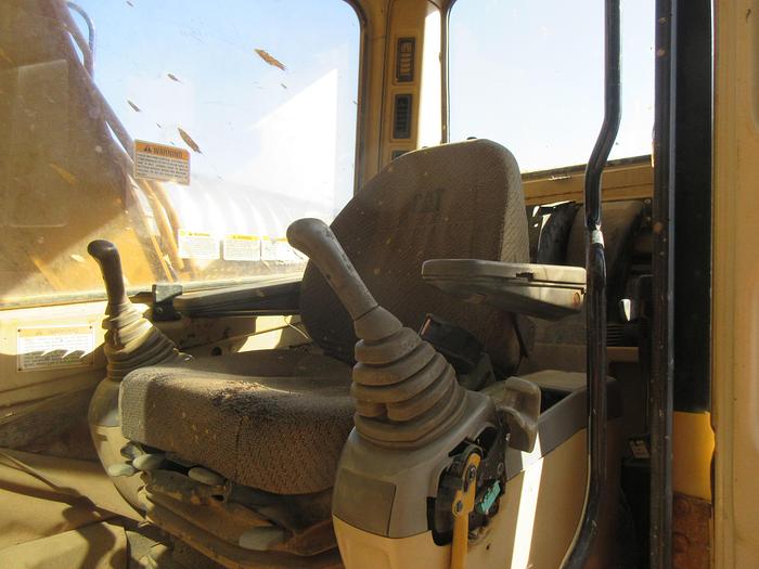 Used 1997 CAT 312B / with thumb