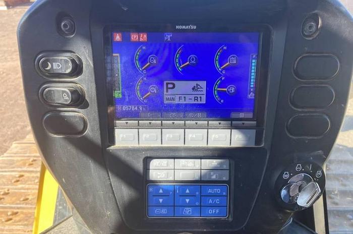 Used 2018 Komatsu D65PX-18