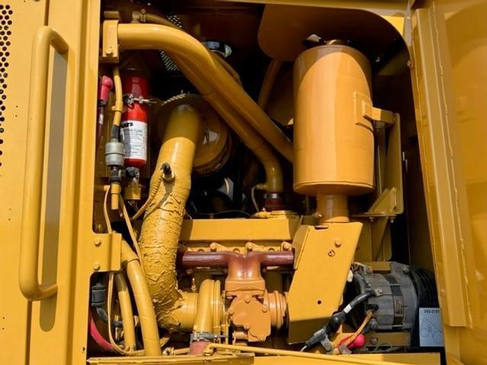 Used 2008 CATERPILLAR 12M