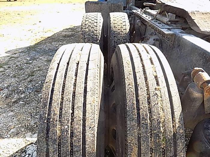 Used 2005 FREIGHTLINER CLASSIC, DETROIT 60 SERIES ENGINE