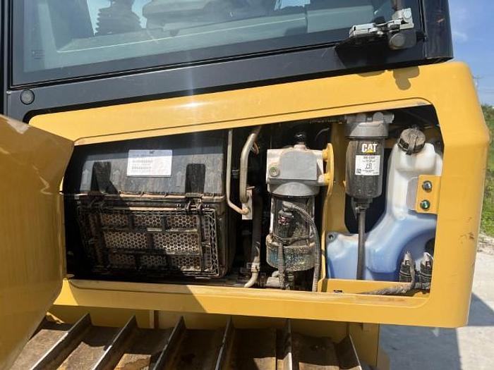 Used 2023 CATERPILLAR D1 LGP
