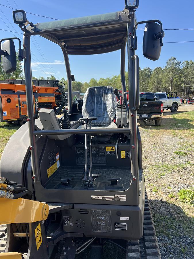 2026 SDLG ER636H Excavator with canopy