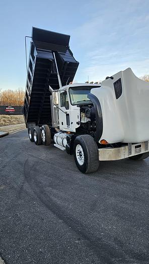 Used 2005 Mack *** ALLISON AUTOMATIC *** CV713 Granite