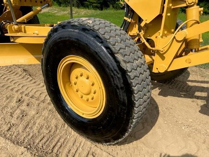 Used 2008 CATERPILLAR 12M