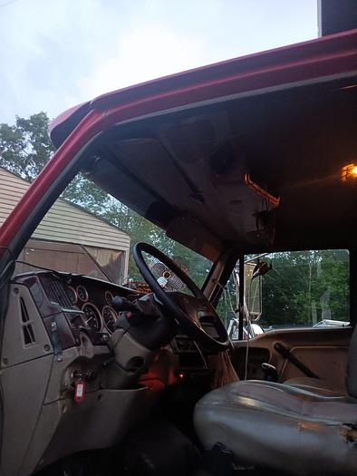 Used 2006 Sterling LT9500