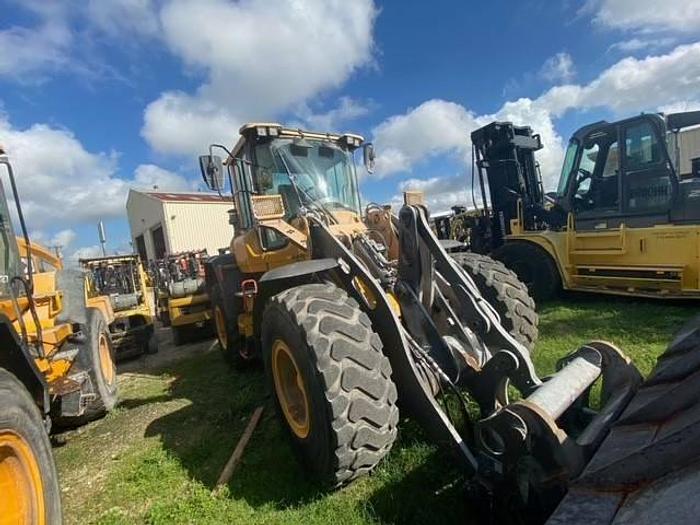 Used 2019 Volvo l60H / with high tip bucket