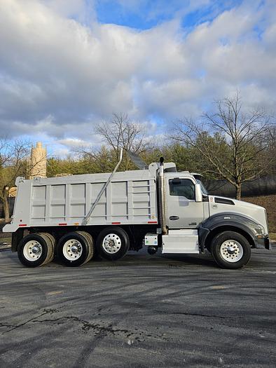 Used 2017 *** ALLISON AUTOMATIC *** Kenworth T880