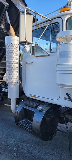 Used 2000 Mack *** Allison Automatic ***  RD688s