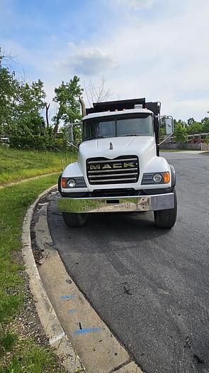 Used 2005 Mack *** ALLISON AUTOMATIC *** CV713 Granite