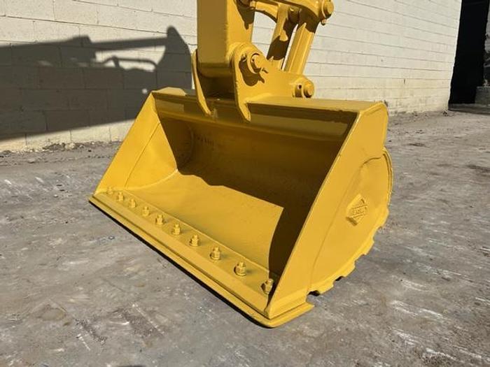 Used 2018 Komatsu PC138USLC-11