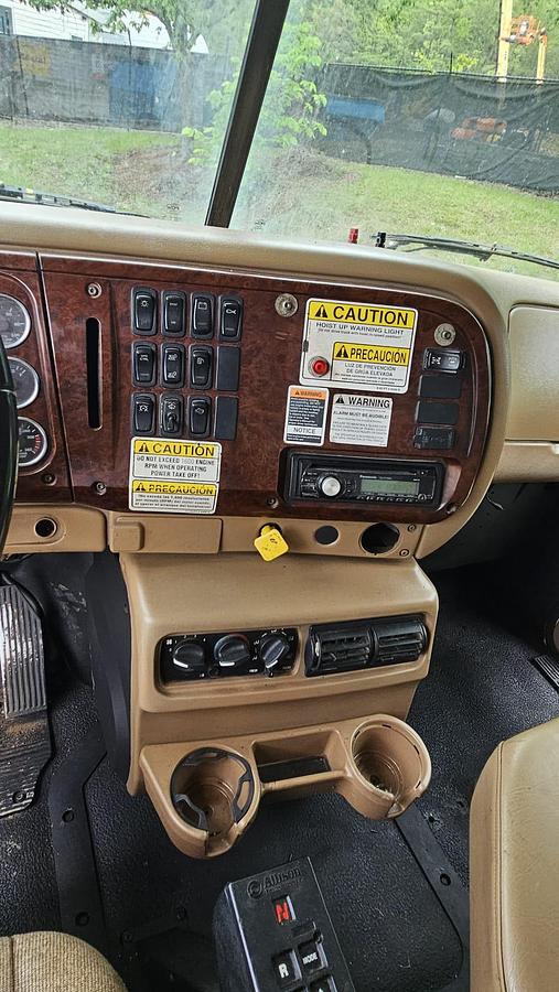 Used 2005 Mack *** ALLISON AUTOMATIC *** CV713 Granite