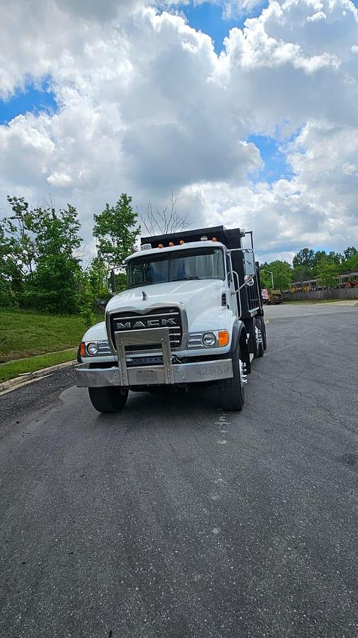 Used 2005 Mack *** ALLISON AUTOMATIC *** CV713 Granite