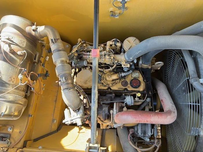 Used 2017 Caterpillar 320FL