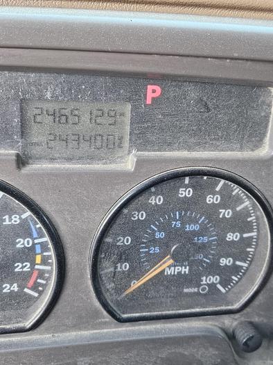 Used 2005 Mack *** ALLISON AUTOMATIC *** CV713 Granite