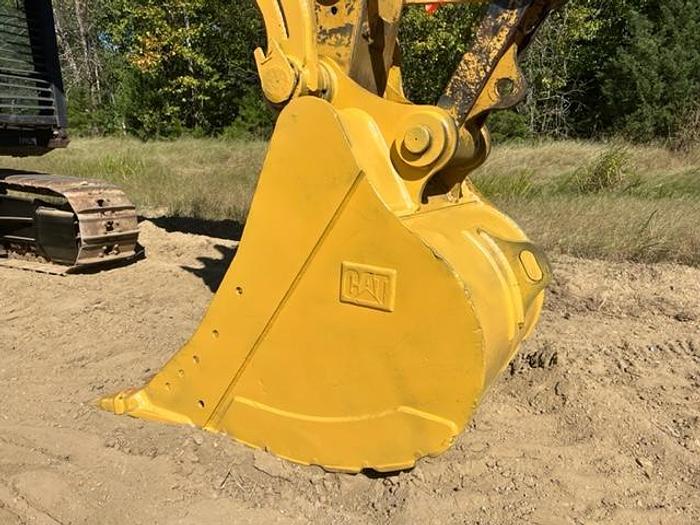 Used 2012 CATERPILLAR 320SDL