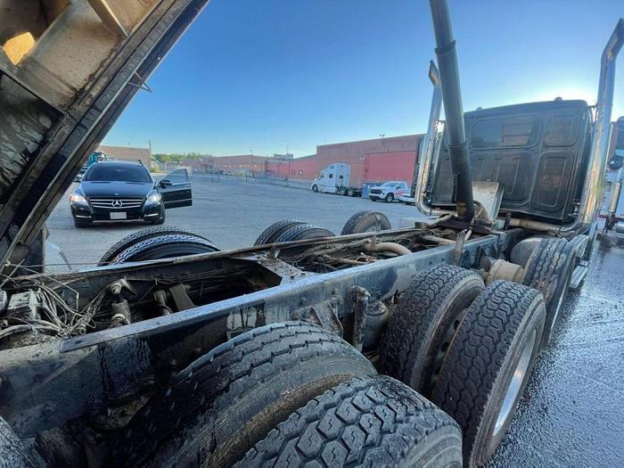 Used 2000 Western Star 4900 Dump Truck