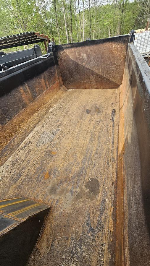 Used 2001 Mack *** Allison Automatic ***  RD688s