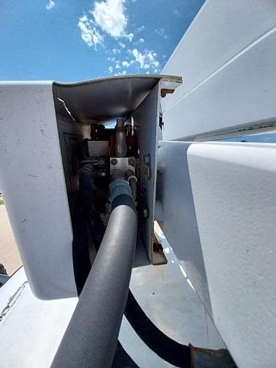 Used 2004 Ford F450 Altec Bucket Truck