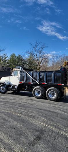 Used 2000 Mack *** Allison Automatic ***  RD688s