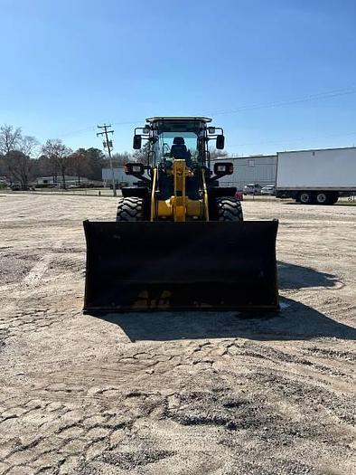 Used 2022 Komatsu WA270-8