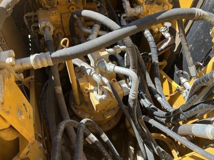 Used 2017 Caterpillar 320FL