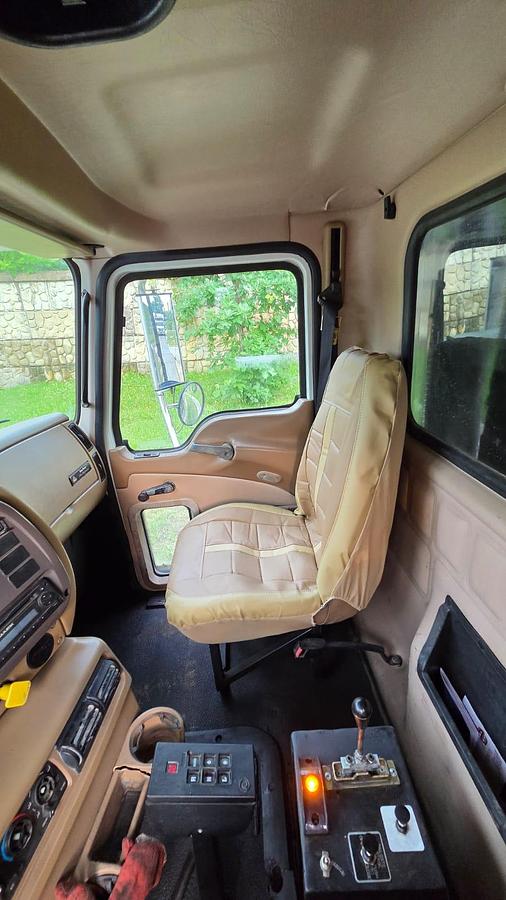 Used 2003 Mack *** ALLISON AUTOMATIC *** CV713 Granite