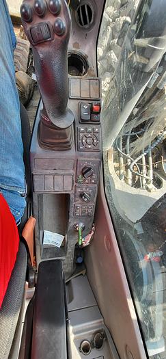 Used 2021 Volvo EC220E