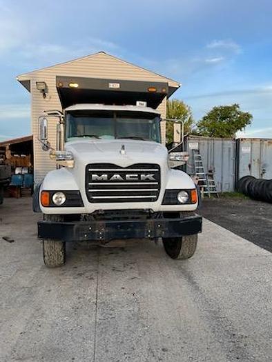Used 2006 Mack *** ALLISON AUTOMATIC *** CV713 Granite