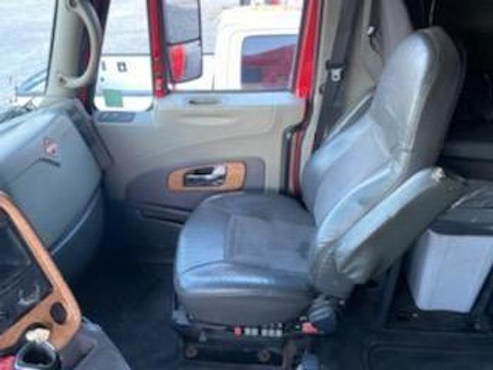 Used 2010 Freightliner Columbia 120