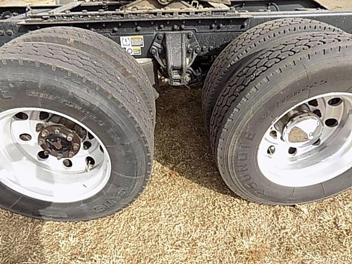 Used 2014 Kenworth T6 Tandem Axle Sleeper