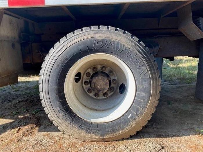 Used 2005 International 4300SBA