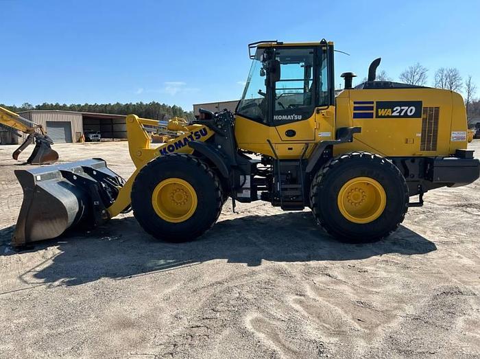 Used 2022 Komatsu WA270-8
