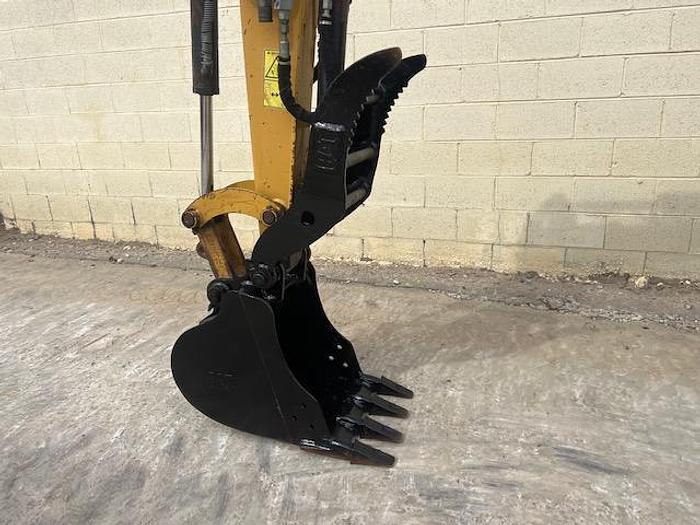 Used 2015 Caterpillar 303E CR