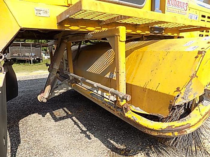 Used Superior Broom DT80-CT Broom Sweeper