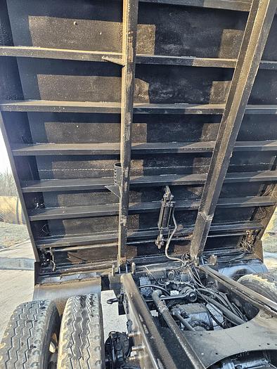 Used 2005 Mack *** ALLISON AUTOMATIC *** CV713 Granite