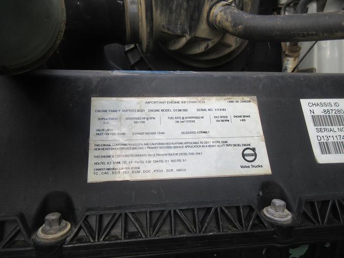 Used 2018 Volvo Road tractor/ has Wet line kit