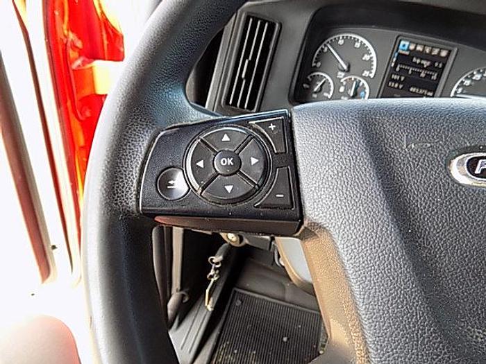 Used 2019 Freightliner Cascadia 126 **Automated Transmission**