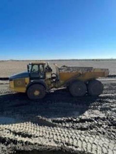 Used 2019 John Deere 410E