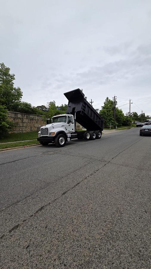 Used 2003 Mack *** ALLISON AUTOMATIC *** CV713 Granite