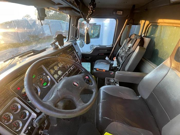 Used 2011 *** ALLISON  AUTOMATIC *** Kenworth T800