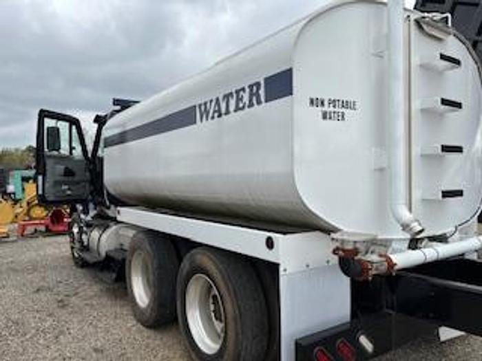 Used 2007 International Water Truck
