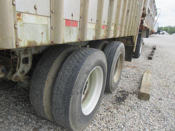 Used 2000 Peerless 45' X 98" Walking floor