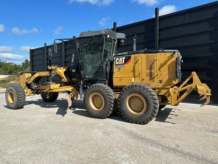 Used 2019 Caterpillar 120