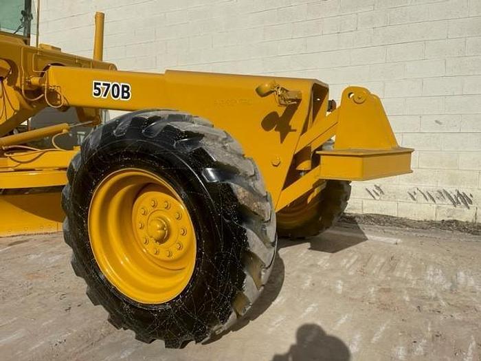Used 1997 John Deere 570B