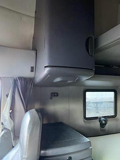 Used 2010 Freightliner Columbia 120