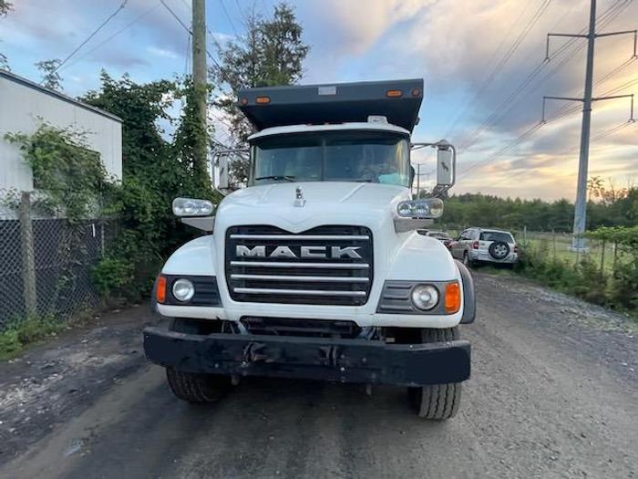 Used 2005 Mack *** ALLISON AUTOMATIC *** CV713 Granite