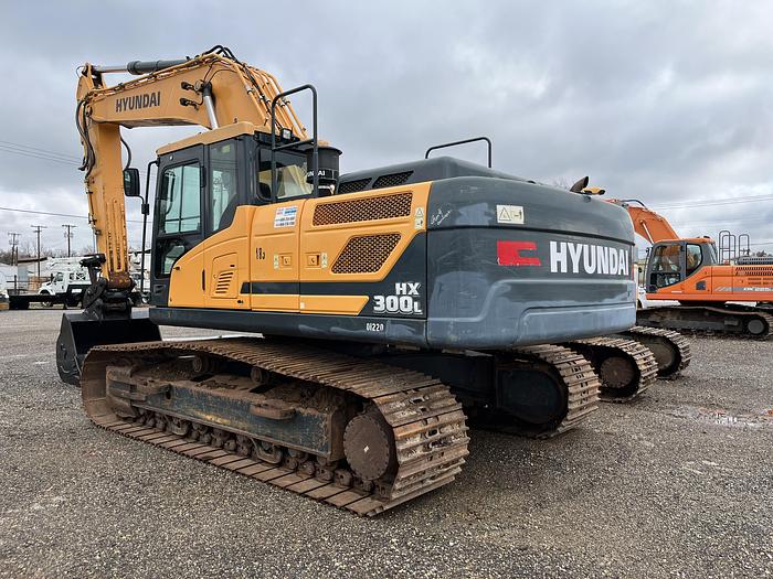 Used 2018 Hyundai HX300L